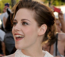 Kristen Stewart Belly on Kristen Stewart S Amazing 2011 Evolution Of Style The Dishrag