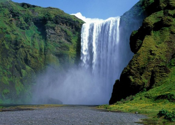 agile development vs waterfall development